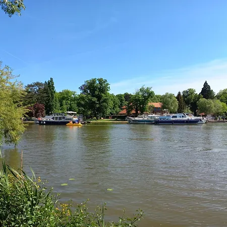 Avec Terrasse A Proximite De * Metz
