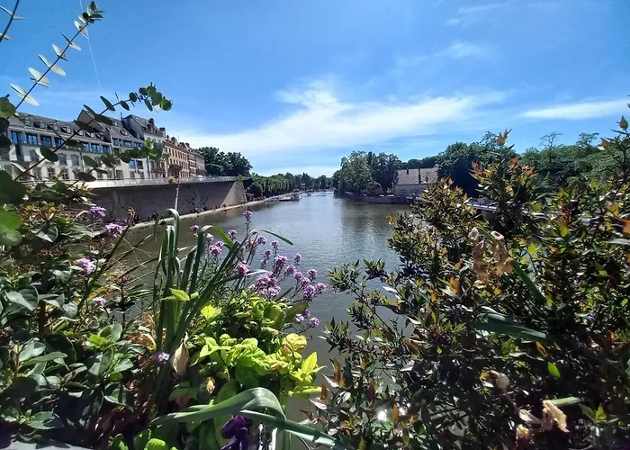 Avec Terrasse A Proximite De Metz